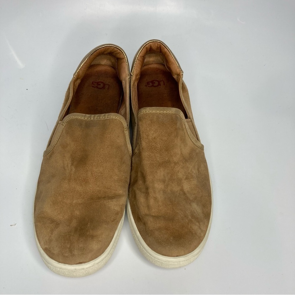 UGG suede‎ slip on shoes size 8.5